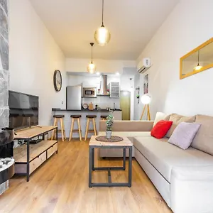 Cozy Flat With Common Pool & Parking - Center By Rems Appartement Málaga